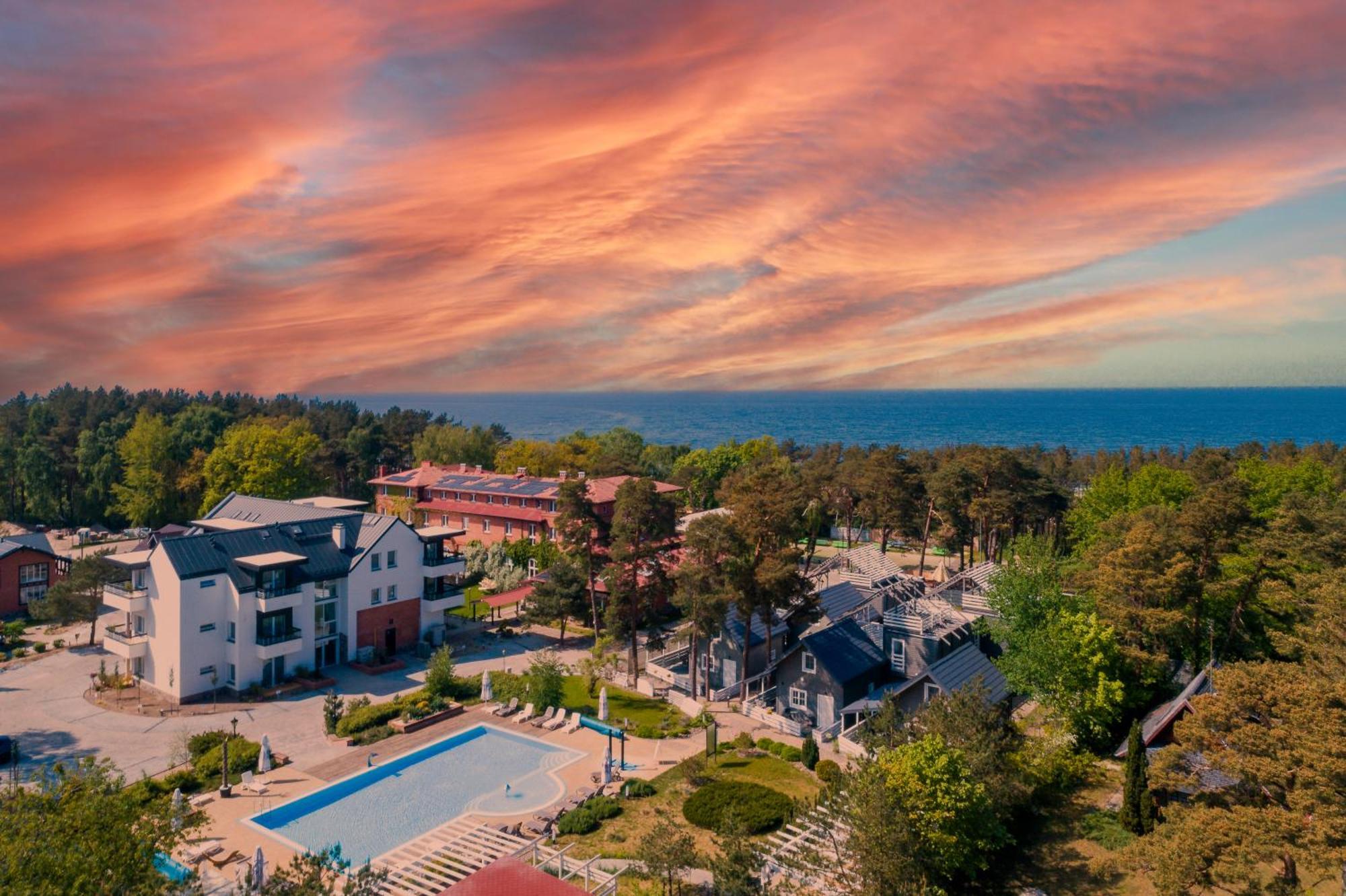 Apartamenty Przy Plazy Z Basenem Z Podgrzewana Woda I Mini Spa - Osrodek Kolonijno-Wczasowy Mewa Niechorze Dış mekan fotoğraf